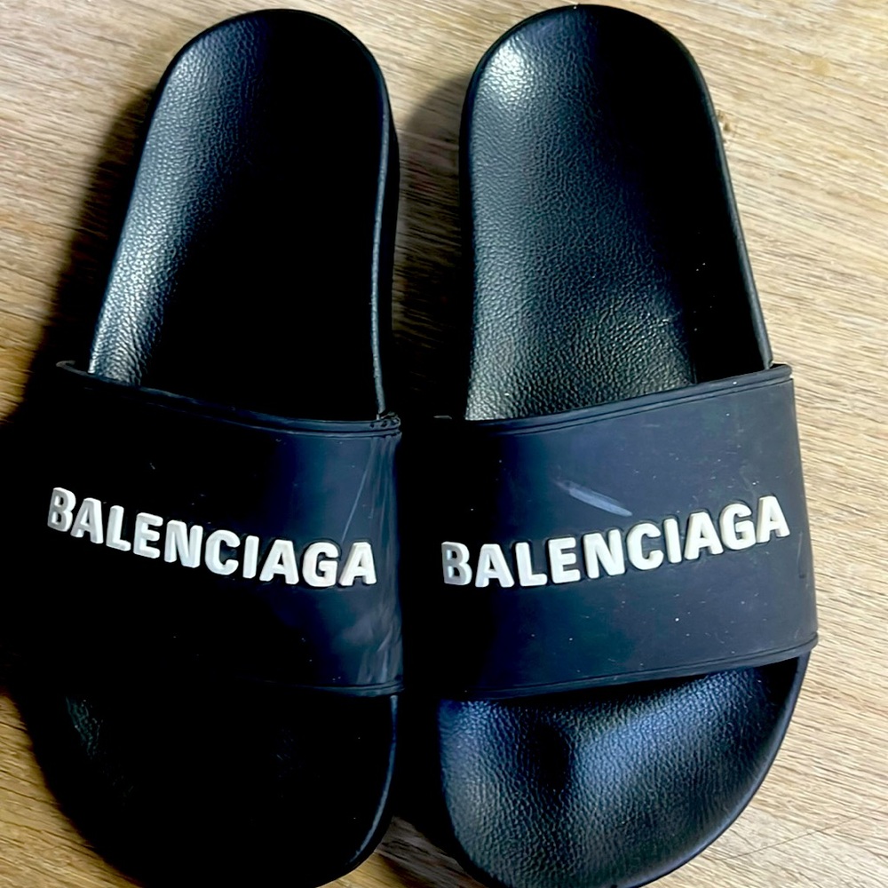 Balenciaga slides size 6